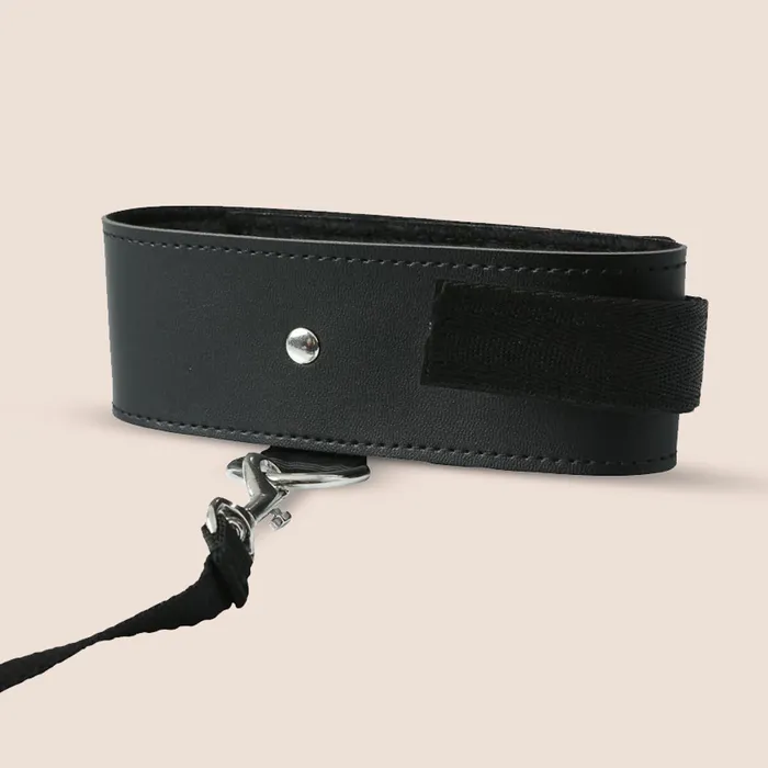 Male Sex Toys Sportsheets International Inc Sportsheets Leash Collar adjustable hook loop closure Male Sex Toys Sportsheets International Inc Sportsheets Leash Collar adjustable hook loop closure