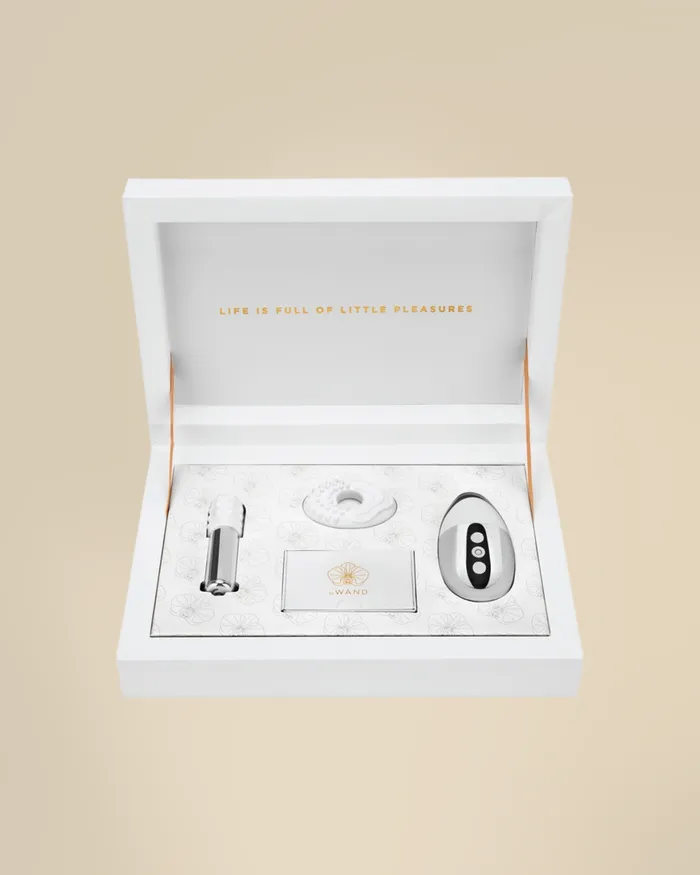 Oh Moment Vibrators Le Wand Little Pleasures 6Piece Collection